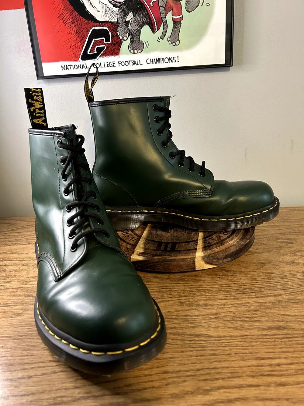 Dr Martens Forest Green 1460 Mens size 9/EU 42